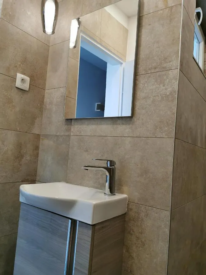 Apartments Nea