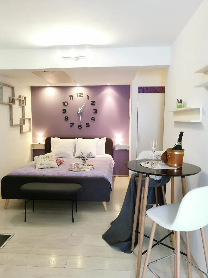 Apartments Nea
