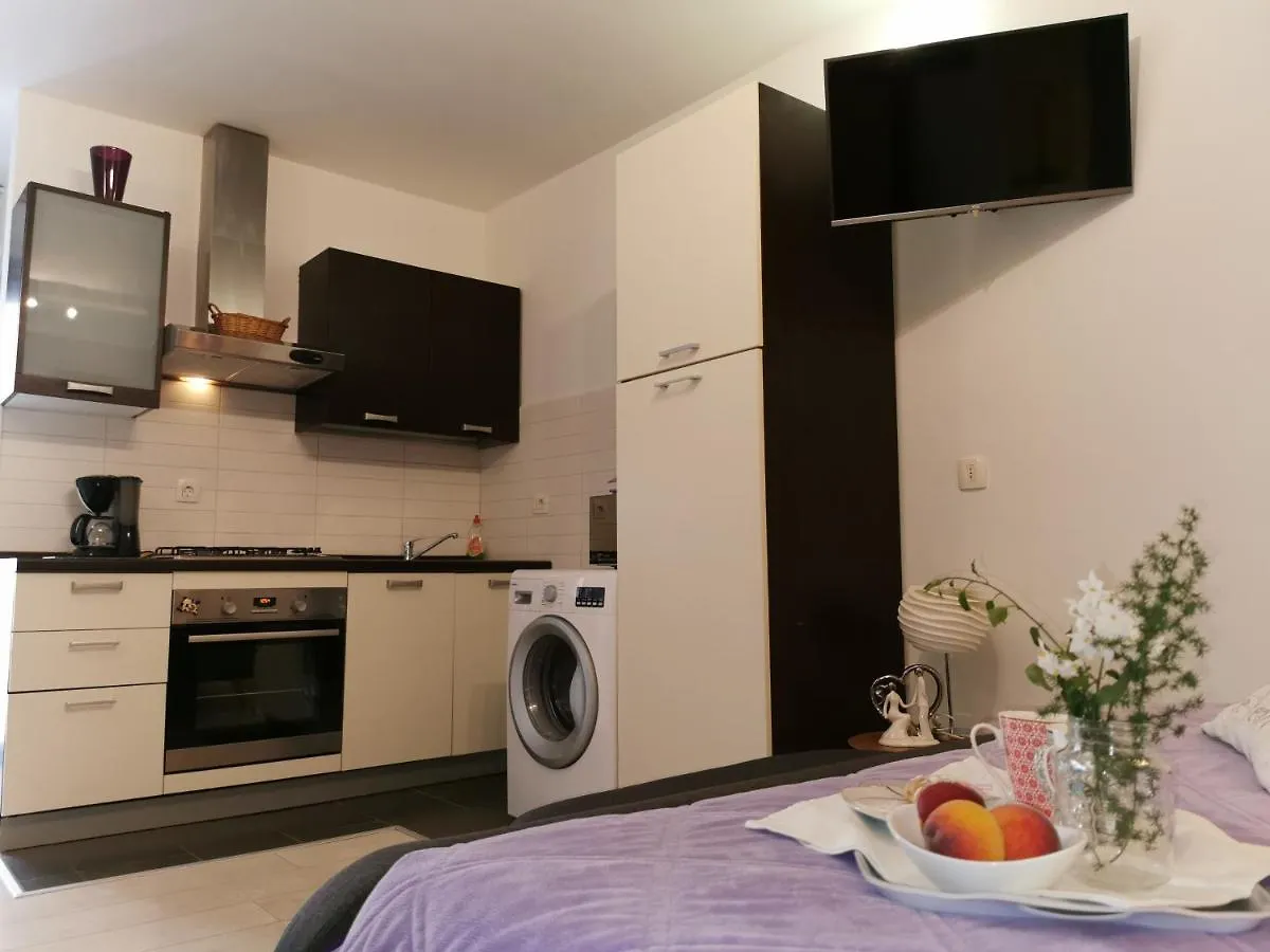 Apartments Nea