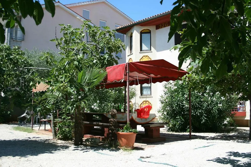 Apartments Nea