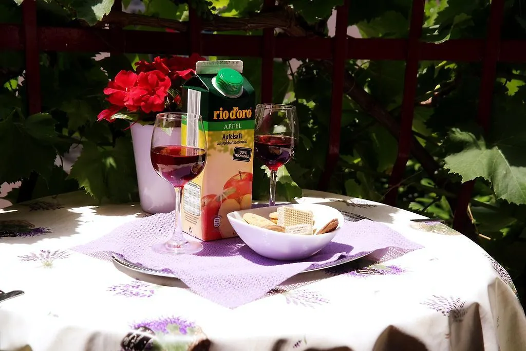 Apartments Nea Ρόβινι